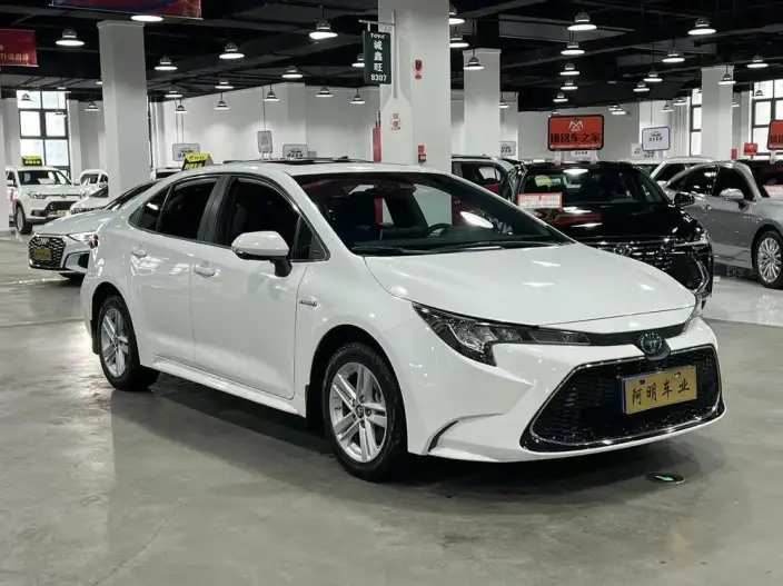 Toyota Levin 2022 Model Hybrid 1.8H E-CVT Leading version – фото 3