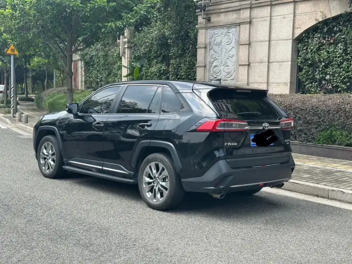 Toyota Wildlander 2020 Model 2.0L 4WD Premium Edition – фото 4