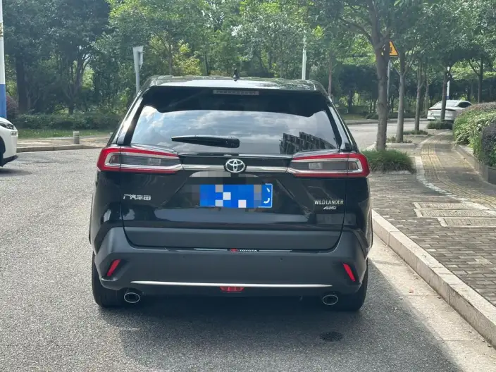 Toyota Wildlander 2020 Model 2.0L 4WD Premium Edition – фото 5