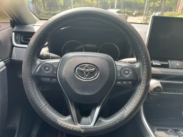 Toyota Wildlander 2020 Model 2.0L 4WD Premium Edition – фото 7