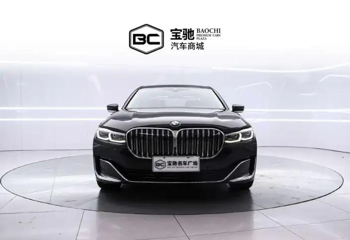 BMW 7 Series 2021 Model 740Li Leading Model M Sports Set – фото 2