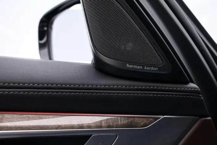 BMW 7 Series 2021 Model 740Li Leading Model M Sports Set – фото 7