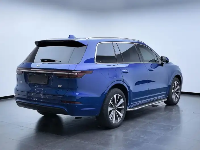 Li Auto ONE 2020 Model Extended Range 6 seat Edition – фото 6
