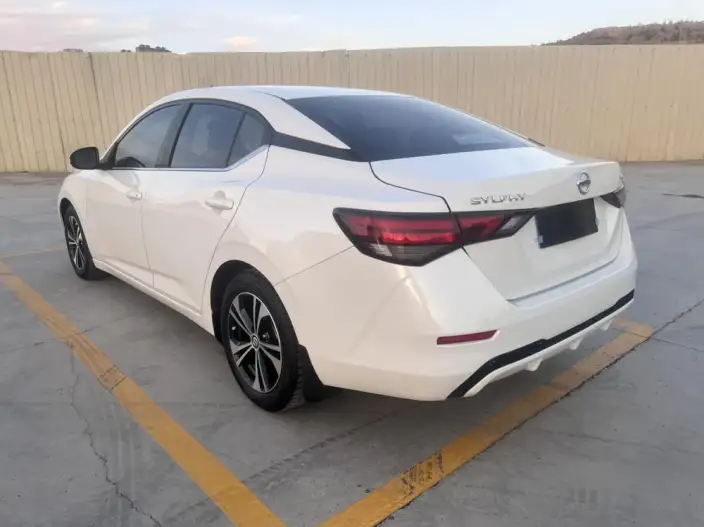 Nissan Sylphy 2021 Model 1.6L XL CVT Yuexiang Edition – фото 5
