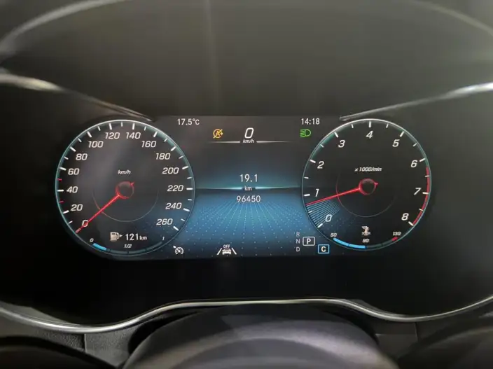 Mercedes-Benz GLC 2022 Model GLC 300 L 4MATIC Dynamic Model Collector Edition – фото 9