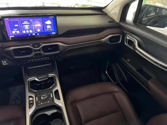 Geely Haoyue 2022 Model 1.8TD DCT Luxury Model – фото 9