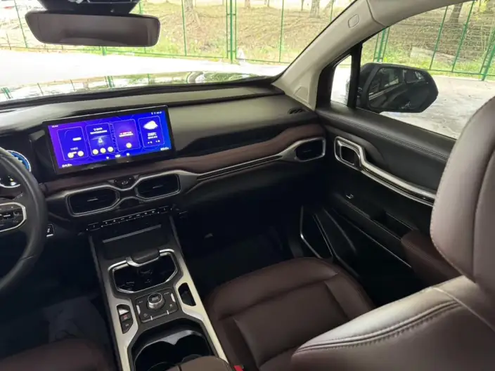 Geely Haoyue 2022 Model 1.8TD DCT Luxury Model – фото 10