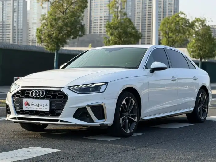 Audi A4 L 2020 Model 40 TFSI Fashion Dynamic Model – фото 1