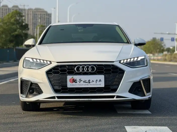 Audi A4 L 2020 Model 40 TFSI Fashion Dynamic Model – фото 2