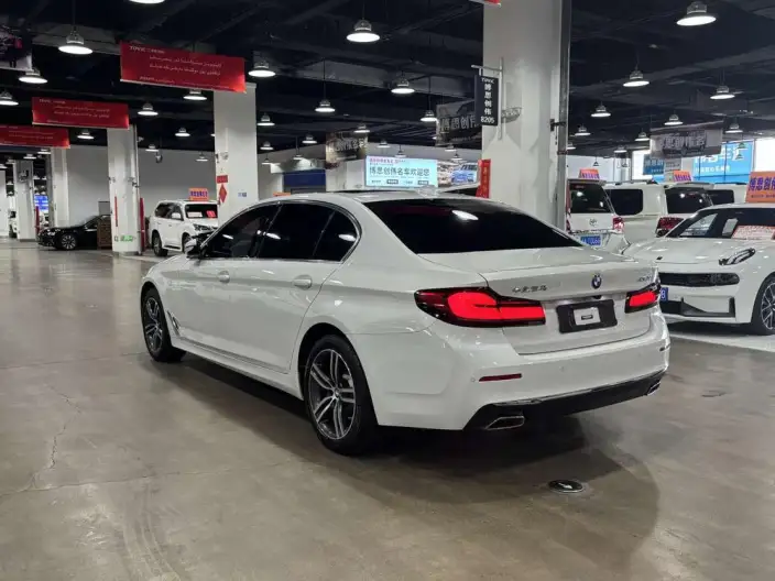 BMW 5 Series 2023 Model 530Li Leading Model Luxury Set – фото 4