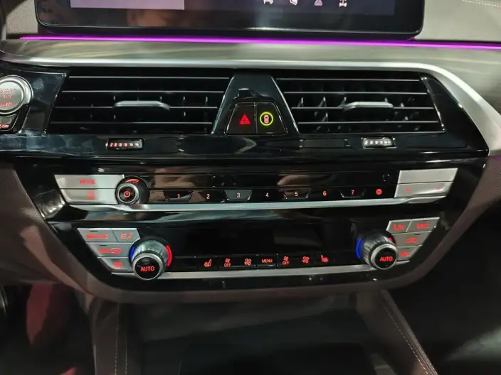 BMW 5 Series 2023 Model 530Li Leading Model Luxury Set – фото 10