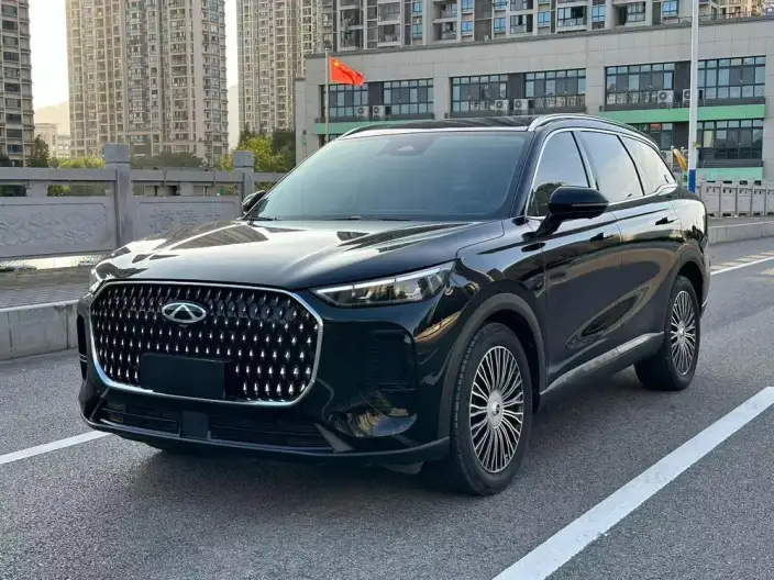 Chery Tiggo 8L 2024 Model 2.0T Automatic Deluxe Edition – фото 1
