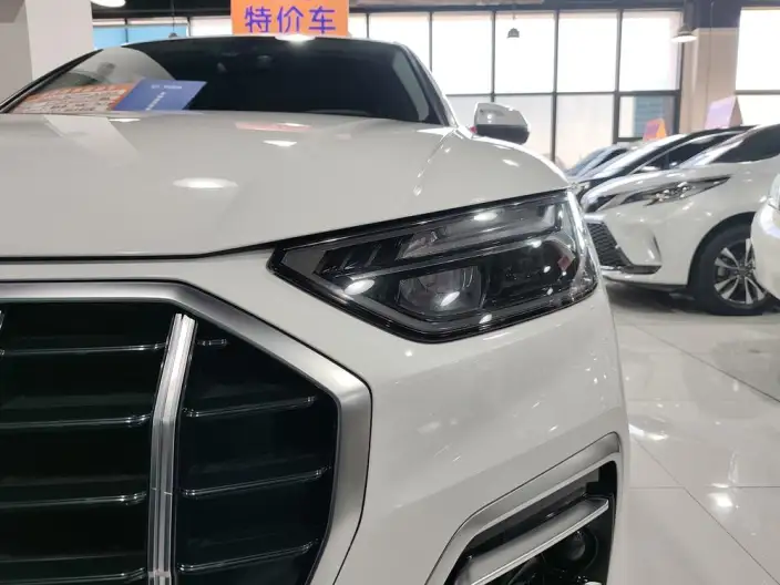 Audi Q5L 2023 Model 40T Luxury Dynamic Model – фото 7