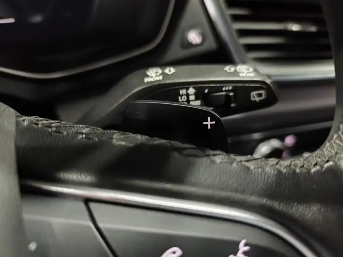 Audi Q5L 2023 Model 40T Luxury Dynamic Model – фото 10
