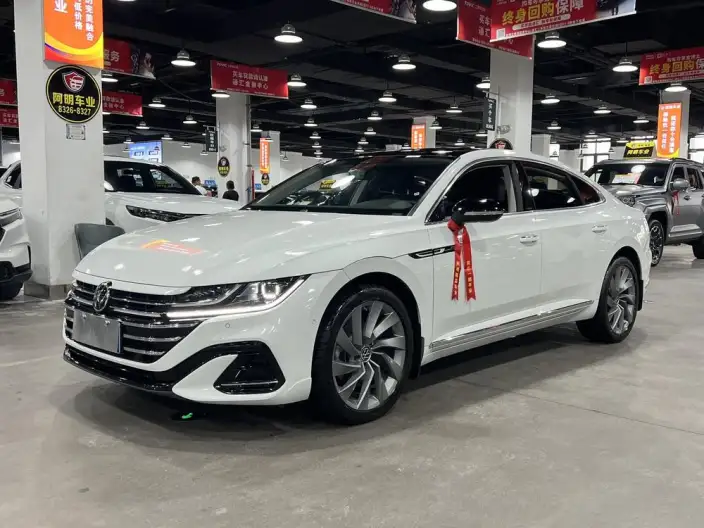 Volkswagen CC 2023 Model 380TSI Eye-catching version – фото 1