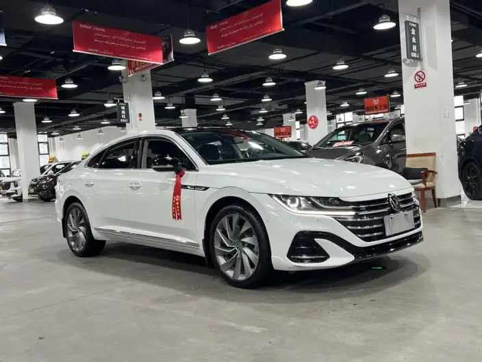 Volkswagen CC 2023 Model 380TSI Eye-catching version – фото 3