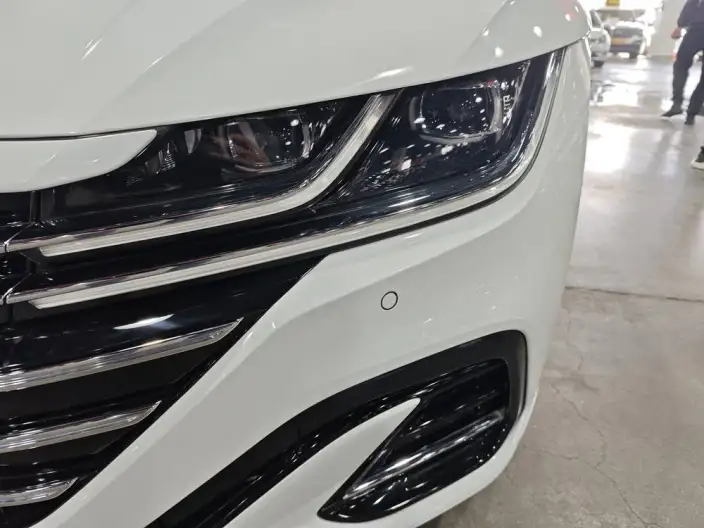 Volkswagen CC 2023 Model 380TSI Eye-catching version – фото 8