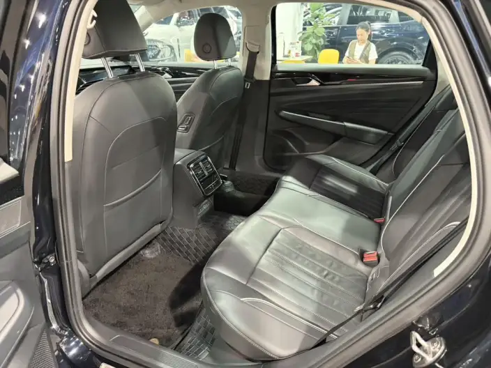 Volkswagen Passat 2022 Model 330TSI Elite Edition – фото 9