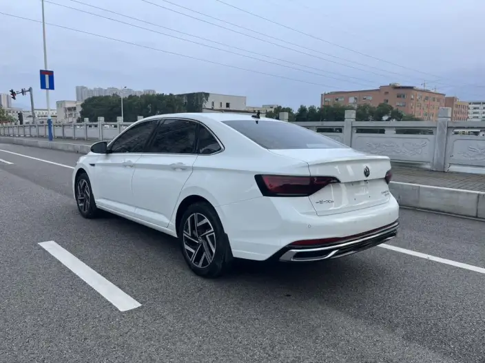 Volkswagen Sagitar 2025 Model 300TSI DSG Beyond Edition – фото 5