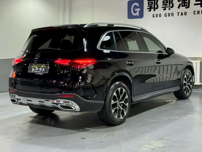 Mercedes-Benz GLC 2024 Model GLC 260 L 4MATIC Luxury Model 5 seat – фото 7