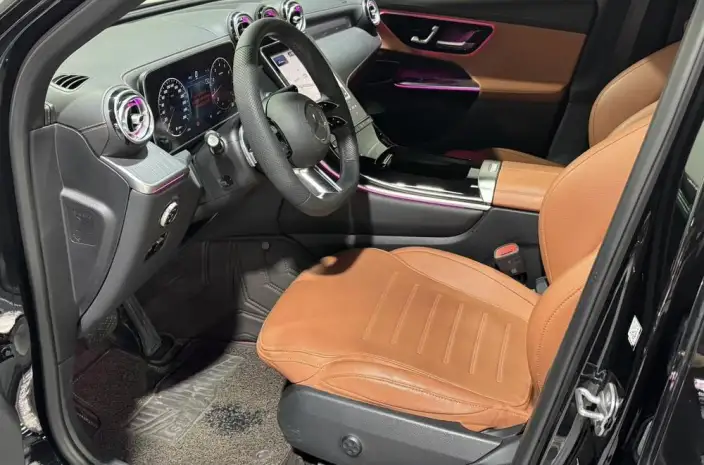 Mercedes-Benz GLC 2024 Model GLC 260 L 4MATIC Luxury Model 5 seat – фото 9