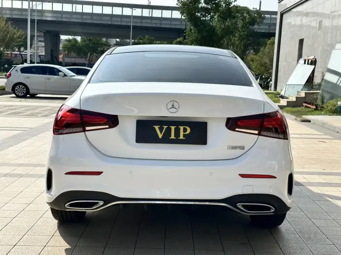 Mercedes-Benz A-class 2023 Model A 200 L Sports sedan Fashion Edition – фото 6