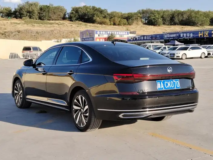 Volkswagen Passat 2022 Model 330TSI Starry sky Premium Edition – фото 4