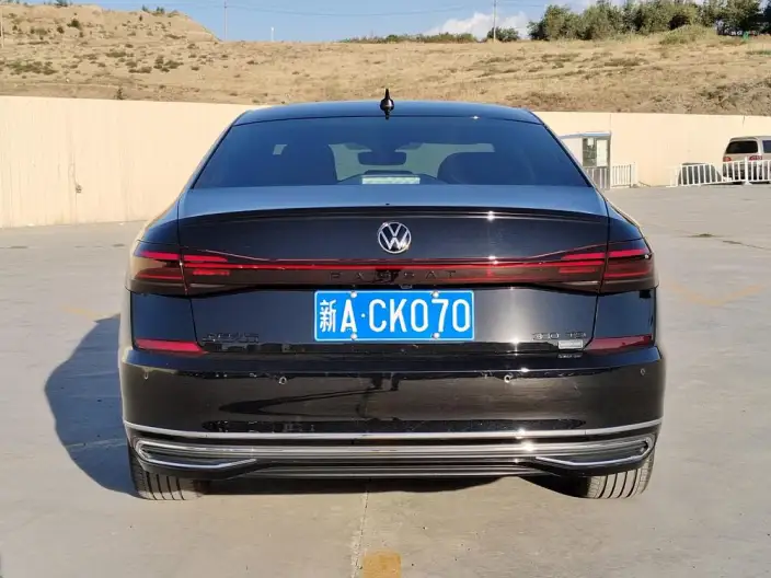 Volkswagen Passat 2022 Model 330TSI Starry sky Premium Edition – фото 5