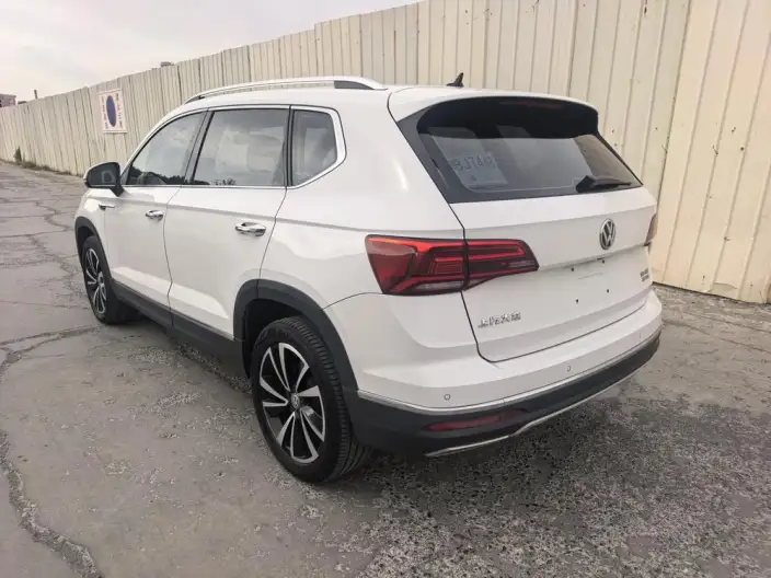 Volkswagen Tharu 2020 Model 330TSI 4WD Deluxe Edition PLUS China VI – фото 4