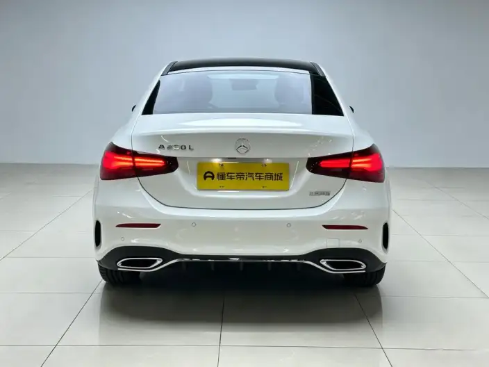Mercedes-Benz A-class 2024 Model A 200 L Fashion Edition – фото 6