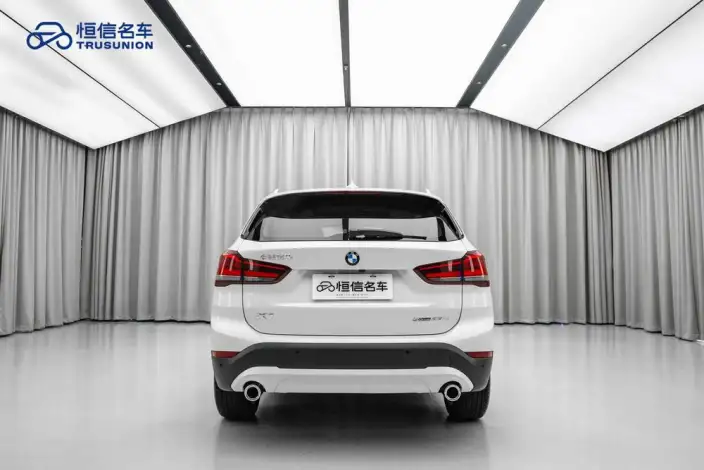 BMW X1 2021 Model sDrive25Li Leading Model – фото 5
