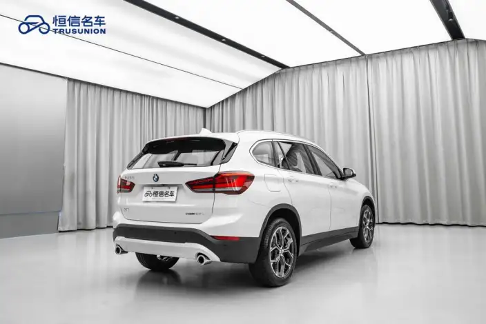 BMW X1 2021 Model sDrive25Li Leading Model – фото 6