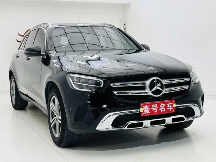 Mercedes-Benz GLC 2021 Model GLC 260 L 4MATIC Dynamic Model – фото 3