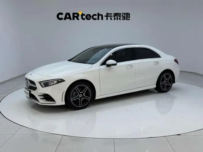Mercedes-Benz A-class 2022 Model Facelift A 200 L Sports sedan Fashion Edition – фото 1