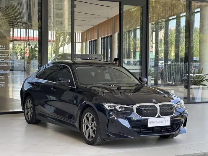 BMW i3 2026 Model eDrive35L – фото 3