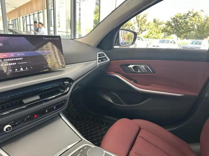 BMW i3 2026 Model eDrive35L – фото 10