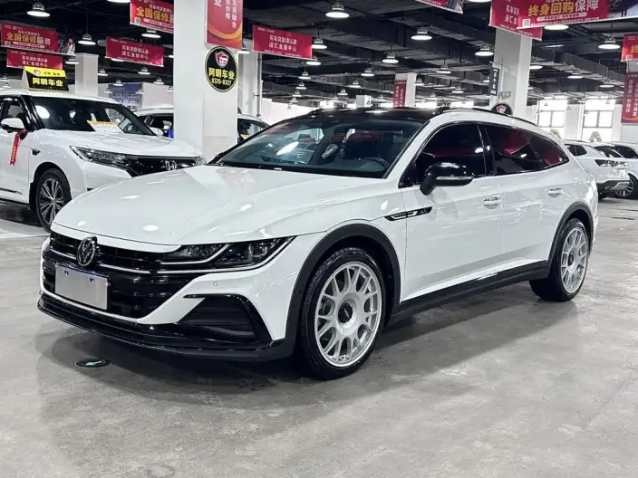 Volkswagen CC 2023 Model Hunting vehicle 380TSI Hunting Heart Edition – фото 1
