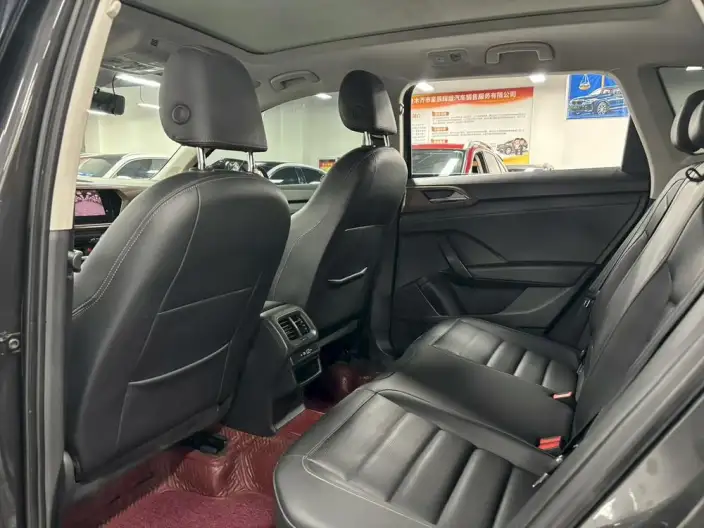 Volkswagen Tharu 2021 Model 280TSI 2WD Deluxe Edition – фото 9