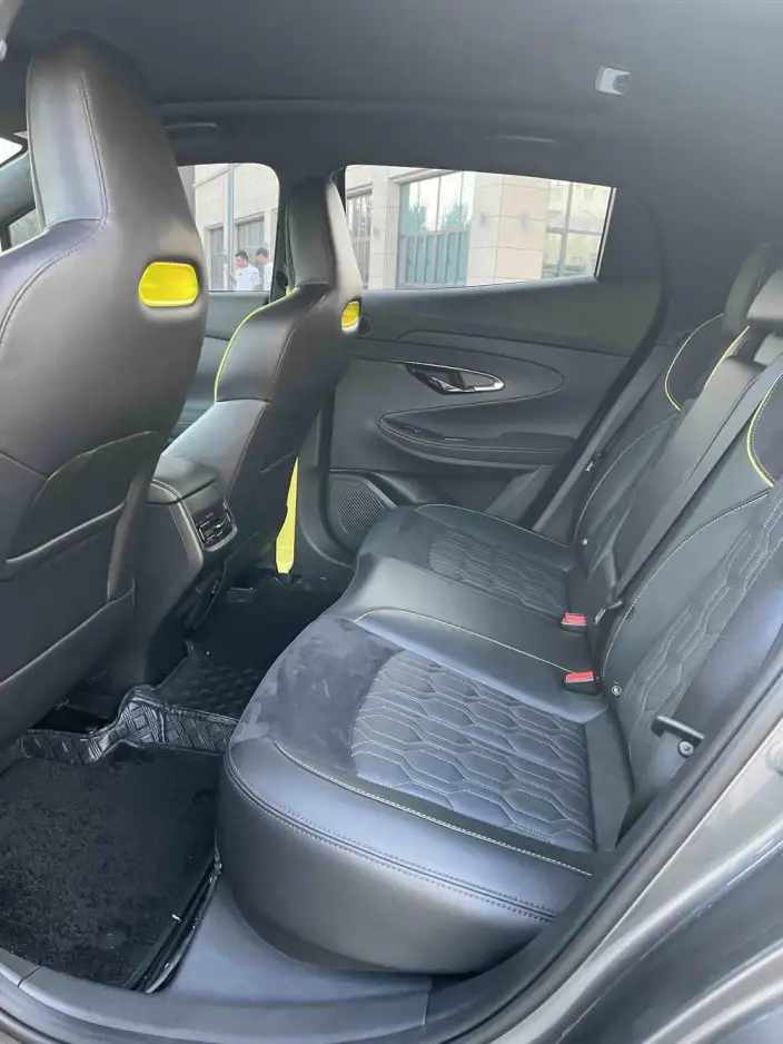 Changan UNI-T 2022 Model 1.5T Flagship Model – фото 9