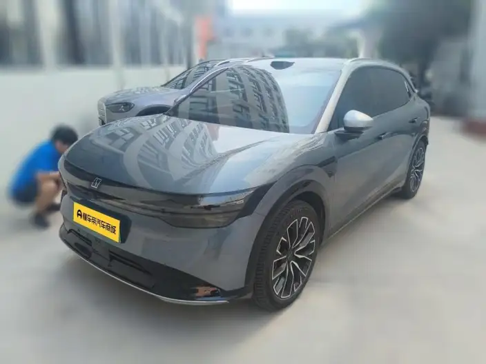 ZEEKR 7X 2025 Model 100kWh Long Battery Life Pro Rear Drive Smart Driving Edition – фото 1