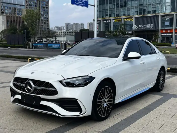 Mercedes-Benz C-Class 2025 Model C 260 L Sports Edition – фото 1