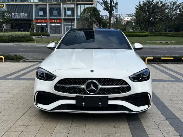 Mercedes-Benz C-Class 2025 Model C 260 L Sports Edition – фото 2
