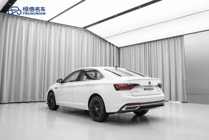Volkswagen Sagitar 2023 Model 300TSI DSG Beyond Edition – фото 4