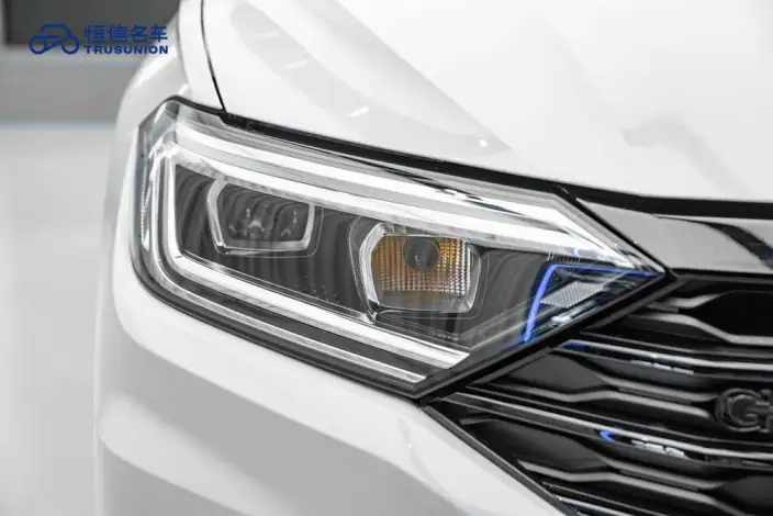 Volkswagen Sagitar 2023 Model 300TSI DSG Beyond Edition – фото 8