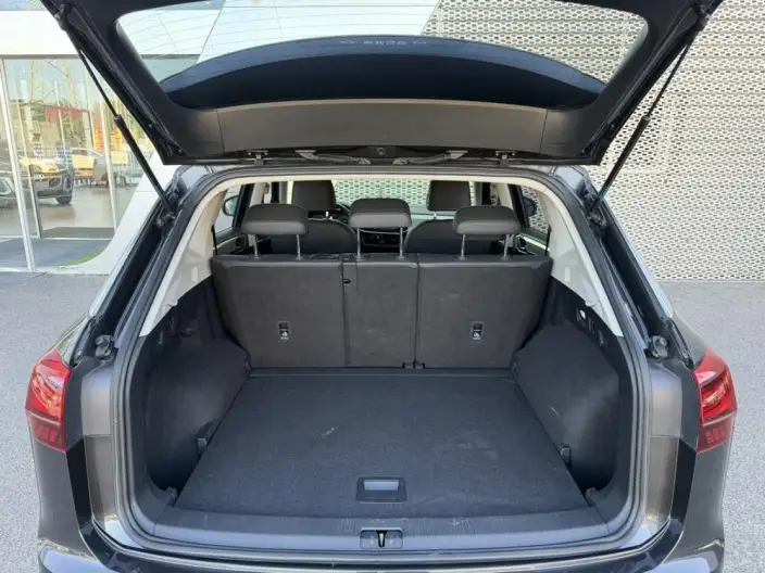 Volkswagen Tayron 2020 Model 330TSI Luxury Zhilian Edition – фото 9