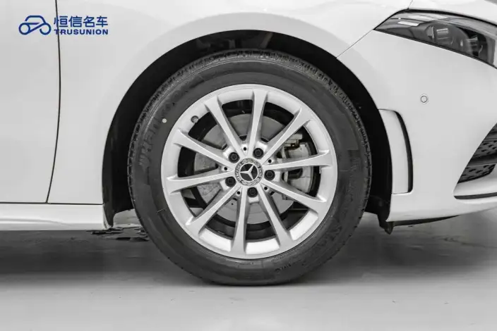Mercedes-Benz A-class 2022 Model Facelift A 200 L Sports sedan Fashion Edition – фото 10