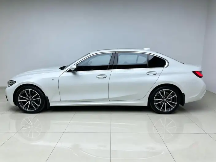 BMW 3 Series 2022 Model 325Li M Sports Set – фото 4