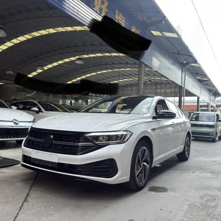Volkswagen Sagitar 2023 Model 300TSI DSG Superior Edition – фото 1