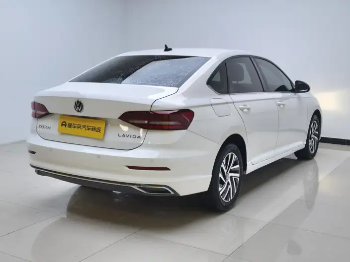 Volkswagen Lavida 2021 Model 1.5L Automatic Comfort Edition – фото 7