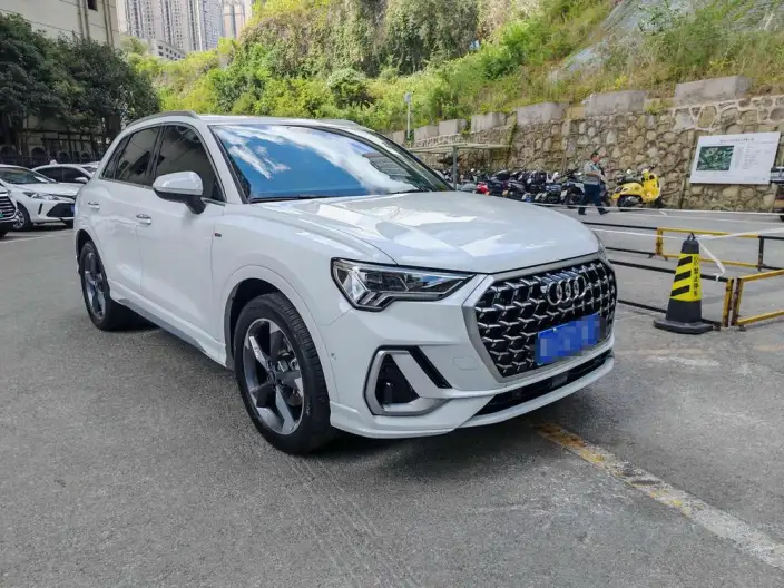 AUDI Q3 2024 Model 35 TFSI Fashion Dynamic Model – фото 3